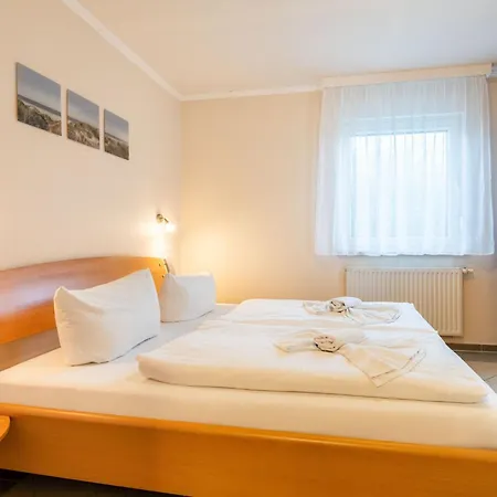 2 By Interhome *